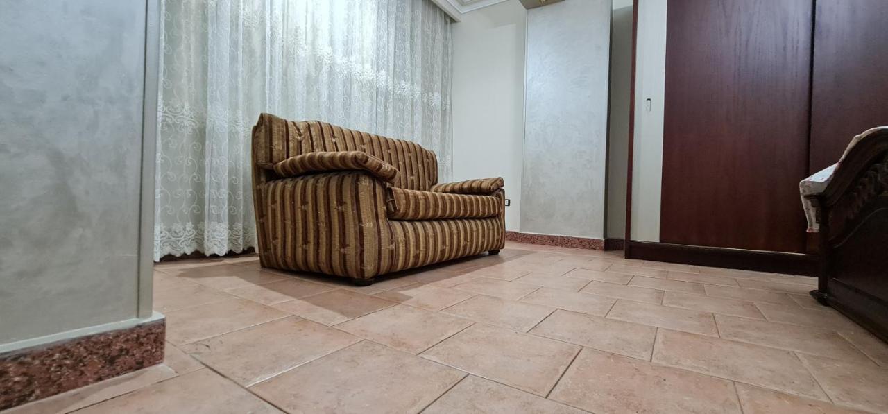 Comfy 2-Bedrooms Apartment In Cairo 44-2 Exterior foto